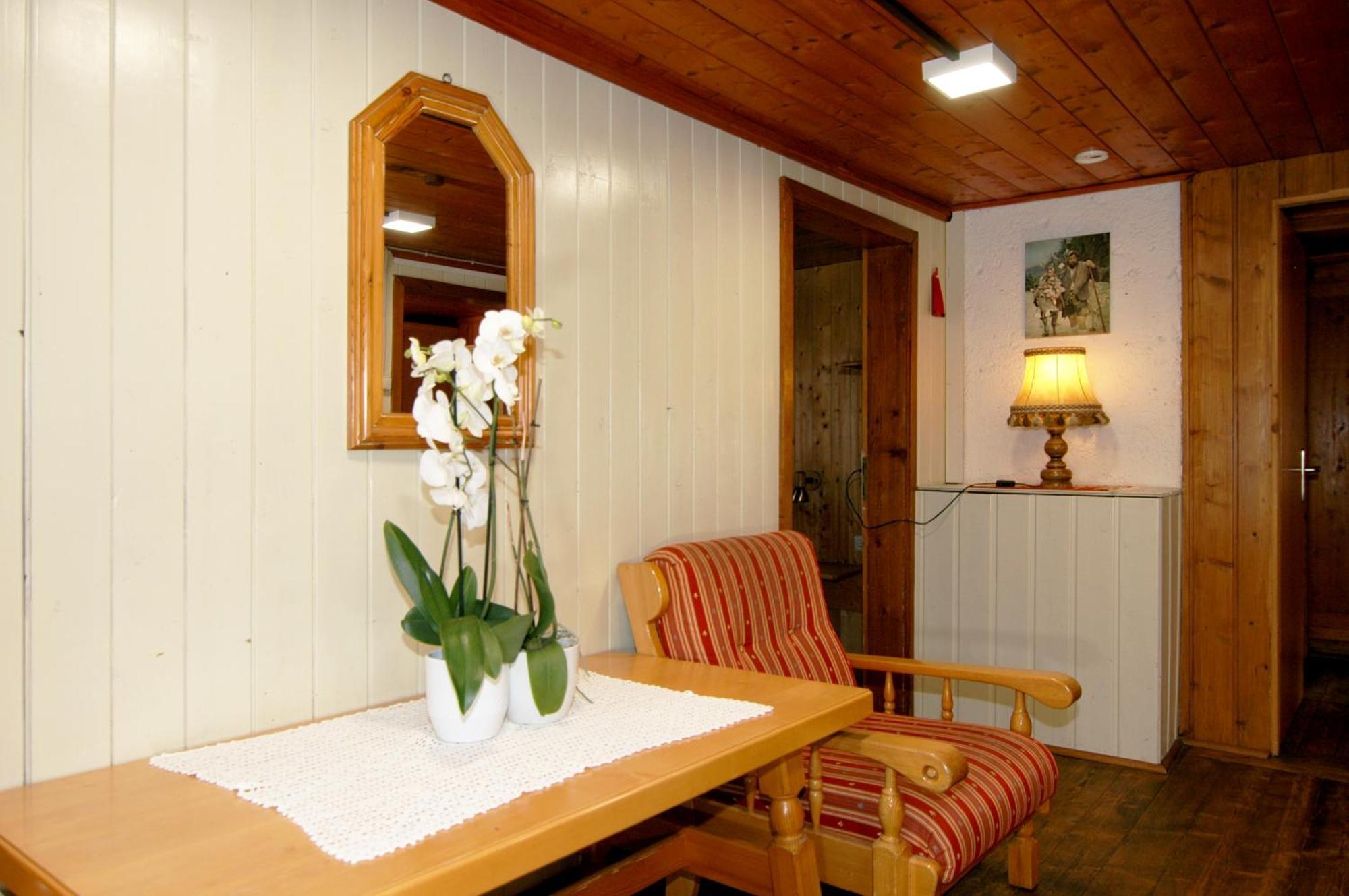 Walmendinger Haus Lägenhet Hirschegg  Rum bild