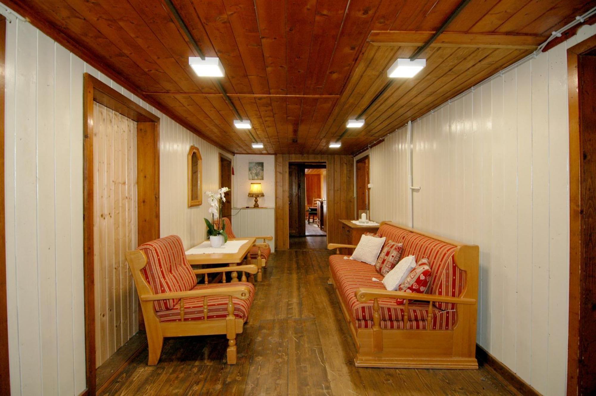 Walmendinger Haus Lägenhet Hirschegg  Rum bild
